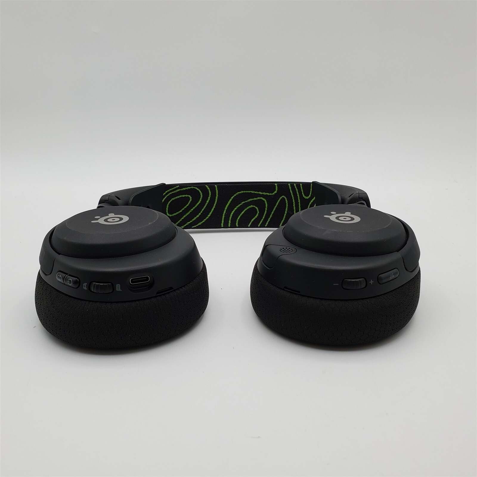 SteelSeries Arctis Nova 5X Wireless Multi-System Gaming Headset, Black
