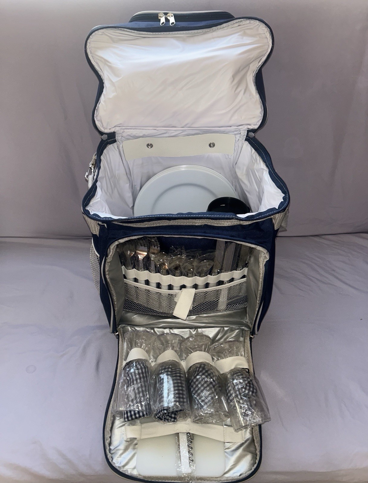 Picnic Cooler On Wheel