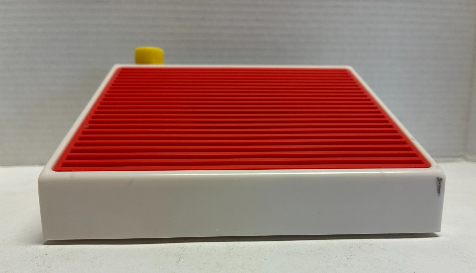 D1 Playtime Solid Gold Junior Battery-Powered Speaker w/Microphone As Is 1990