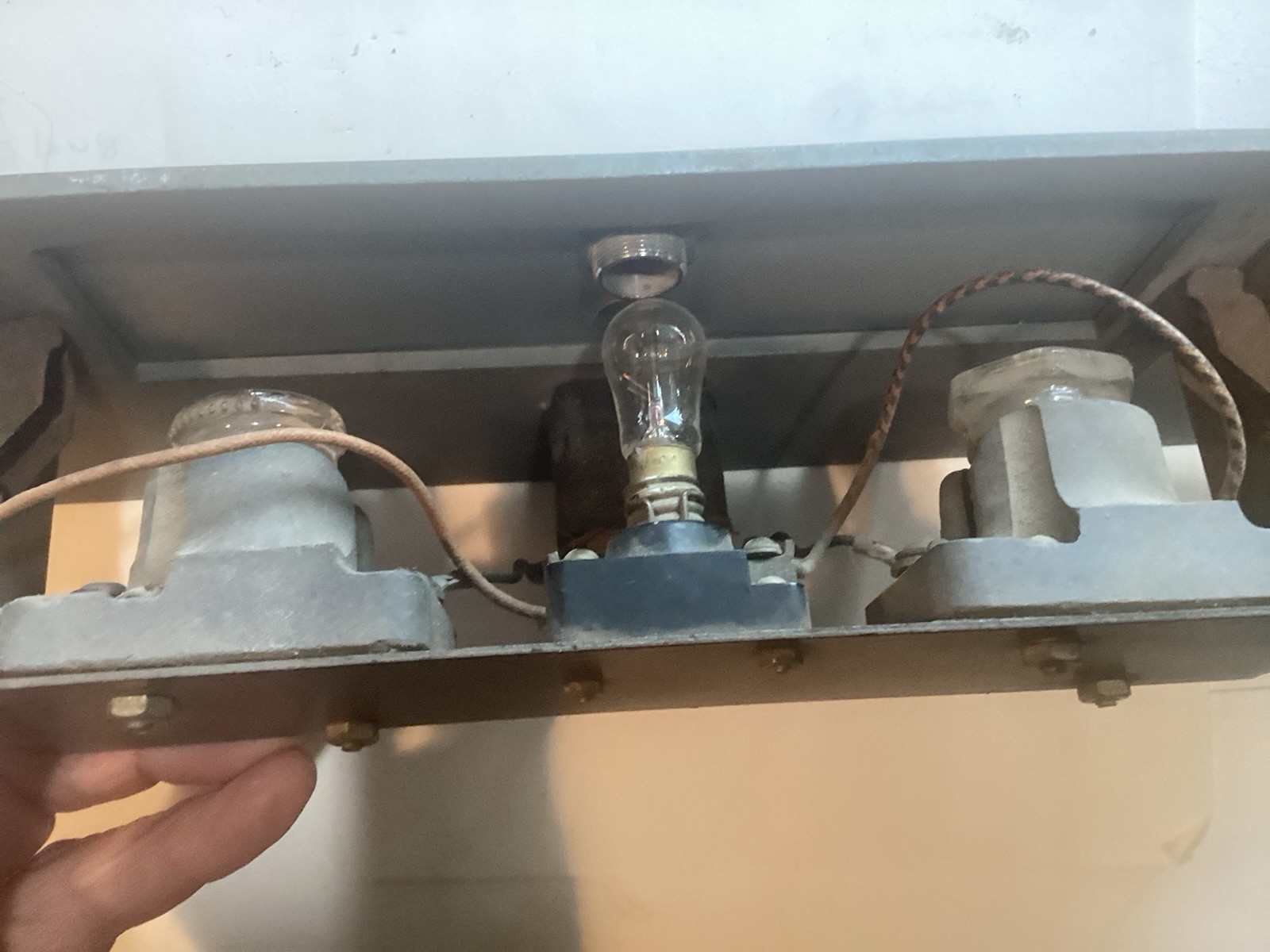 Switch And Fuse Panel. Mi- 4395-G, Type 57-D