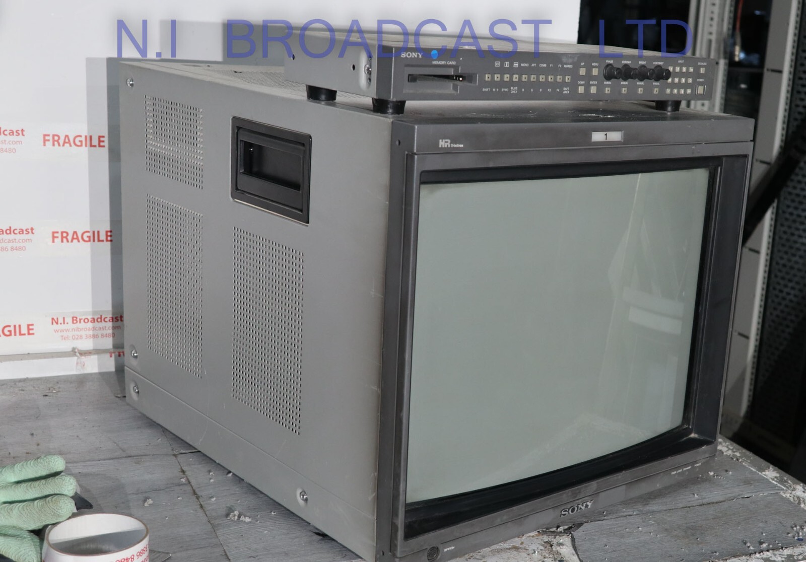 Sony bvm-201fe 20inch grade 1 monitor and retro gaming monitor