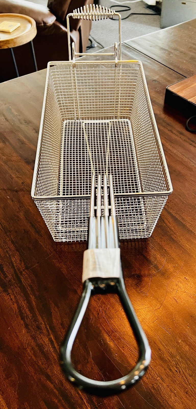 Commercial Grade 17" × 9" x 6" Fry / Fryer Basket with Silicone Handle (NEW)