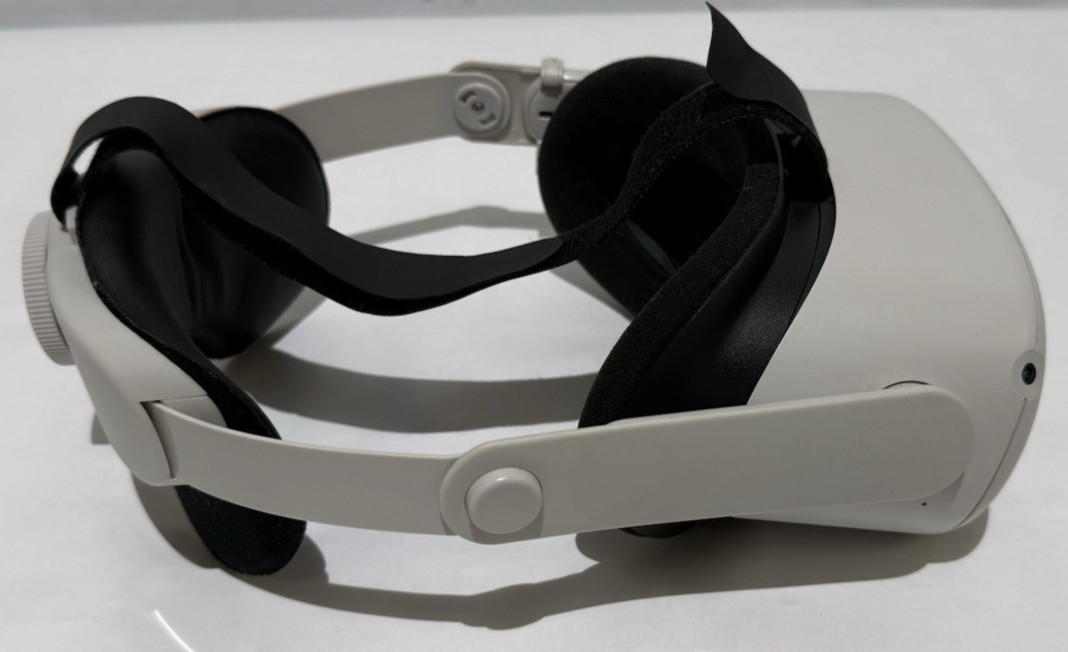 Tested Oculus Quest 2 64GB VR Headset *ONLY- w/ Support Band
