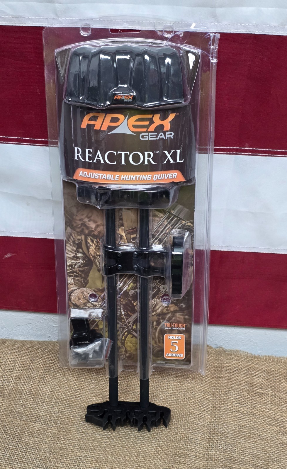 Apex Gear #AG240B Reactor XL 5-Arrow Fully-Adjustable Low Profile Quiver, Black