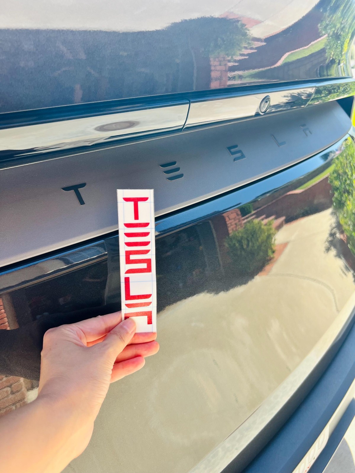 Tesla Model Y Juniper (2025 to Current) Trunk Tailgate TESLA letters Emblem Deca