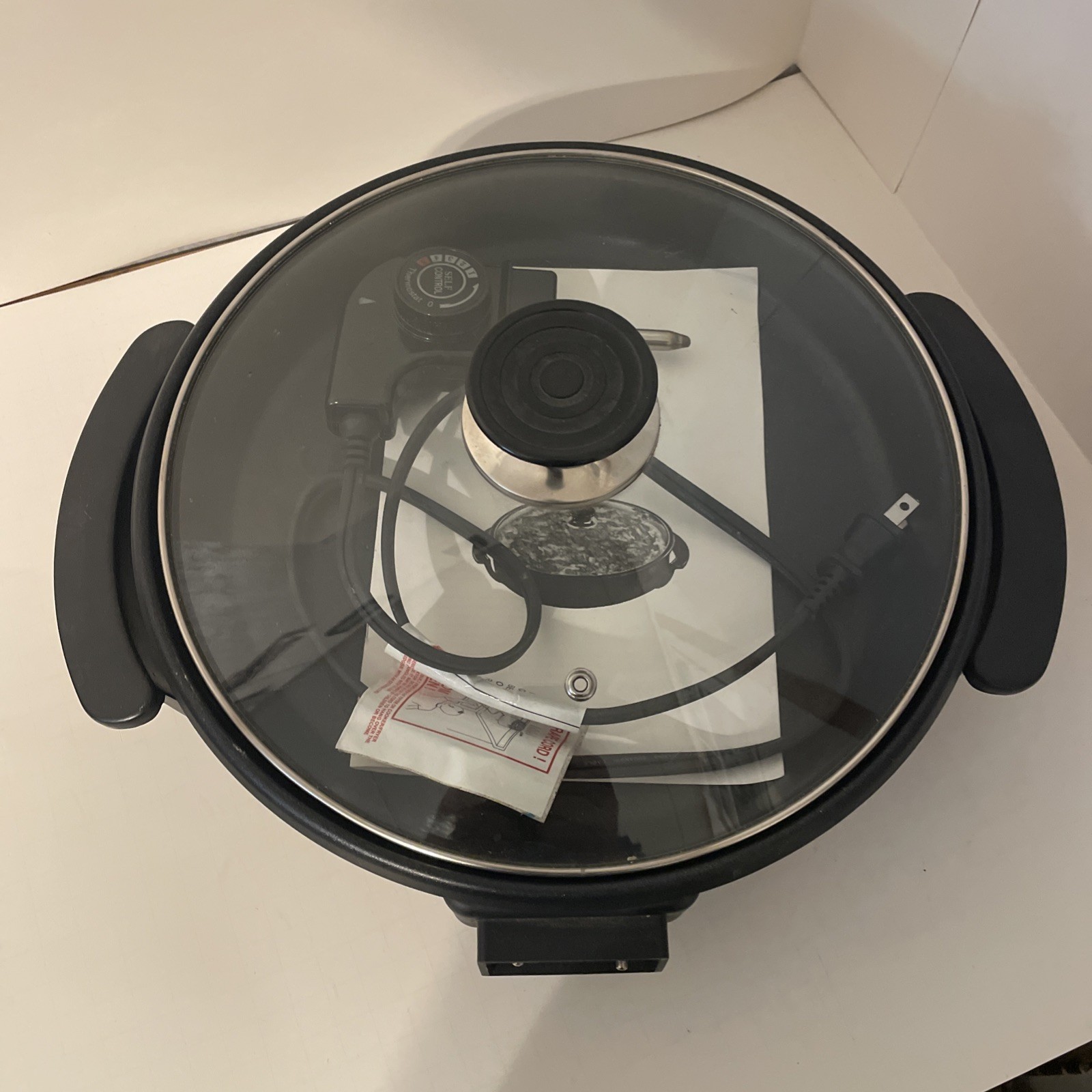 Intertek Electric Round Pizza Cooker - Cooking Pan - Black And Silver
