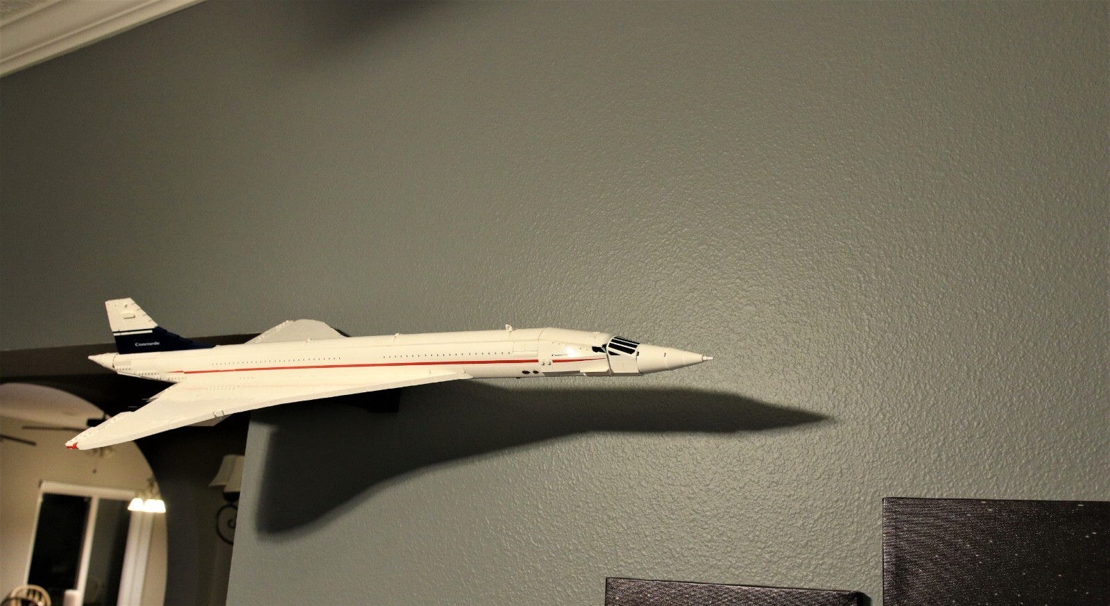 Ultimate Display Solutions wall mount display for Lego 10318 Concorde in flight