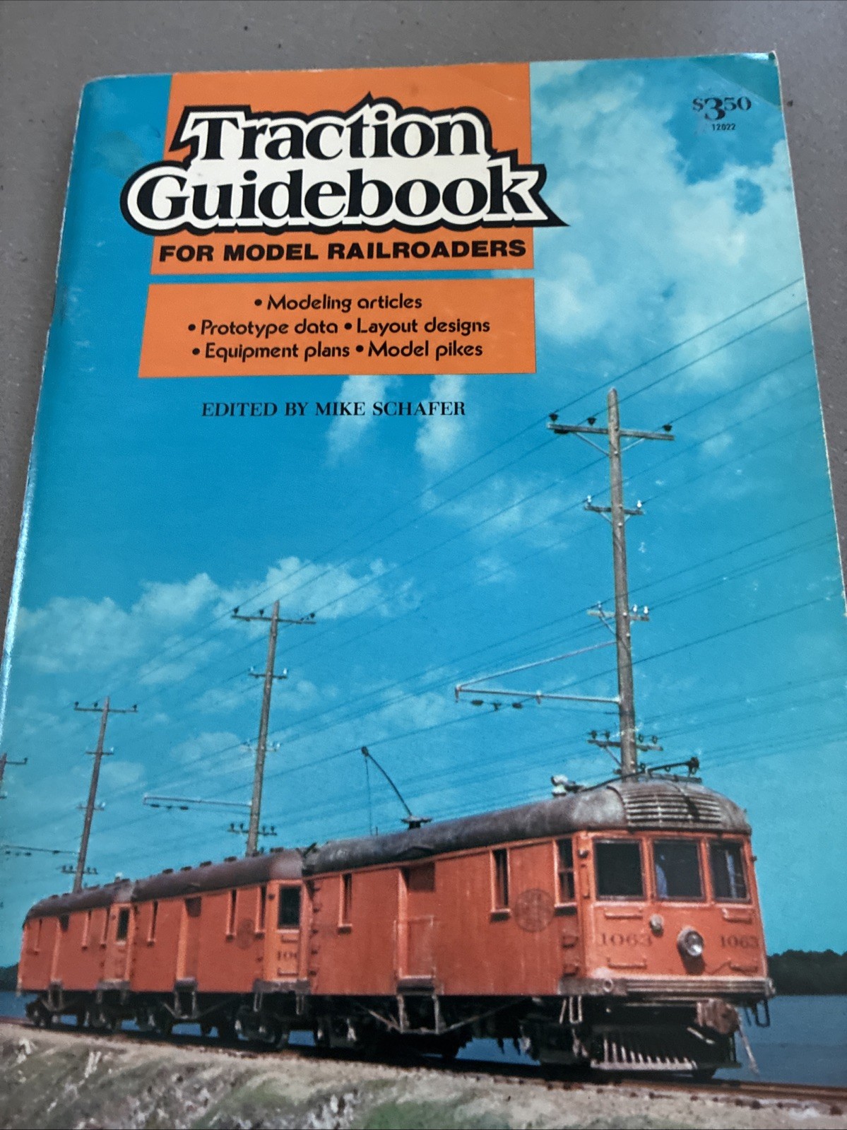Traction Guidebook For Model Railroaders - Mike Schafer - 1977