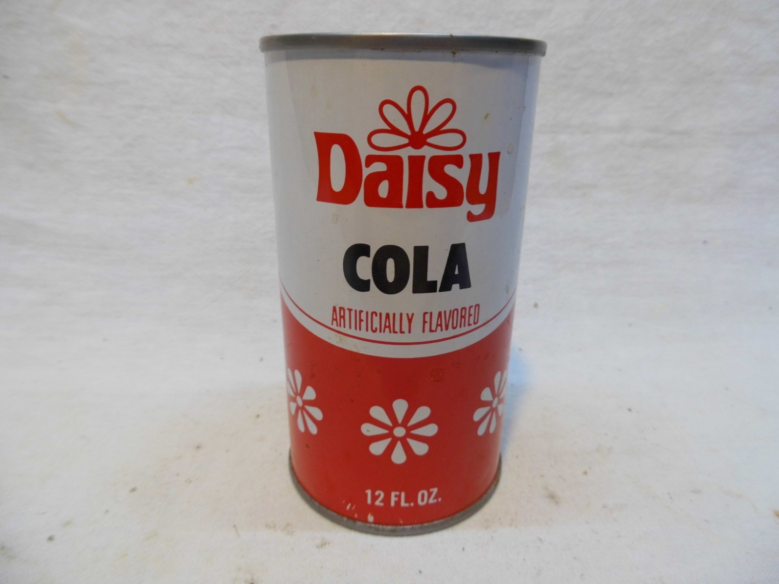DAISY COLA S/S FLAT TOP SODA CAN~KOHL COMP., MIWAUKEE, WIS 53222