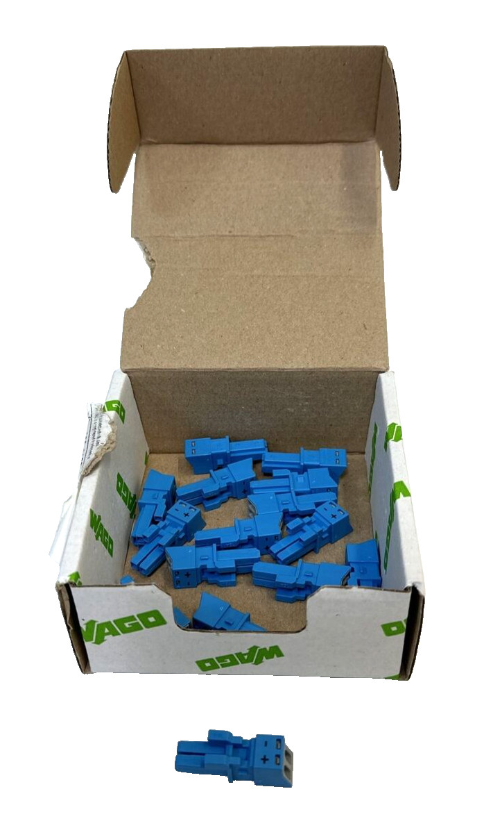 15 x WAGO 890-1102 Female Socket 2 Pin Blue
