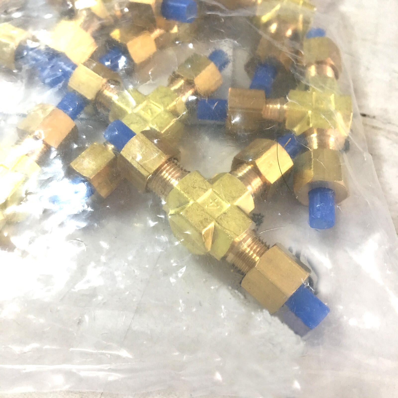 1PCS SMC KFT04-00 Embedded Connector Brass Joint T-type Tee New ✦KD