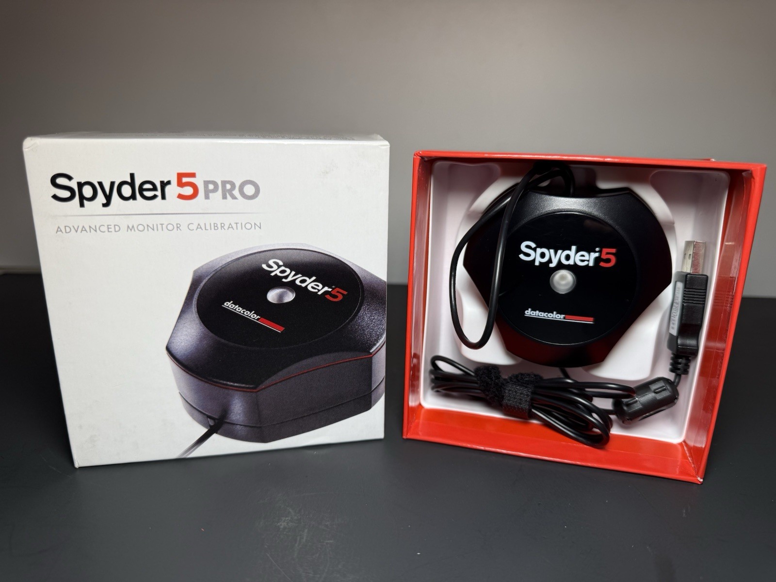 Spyder5 Pro - Datacolor - Advanced Monitor Calibration / For Windows or Mac