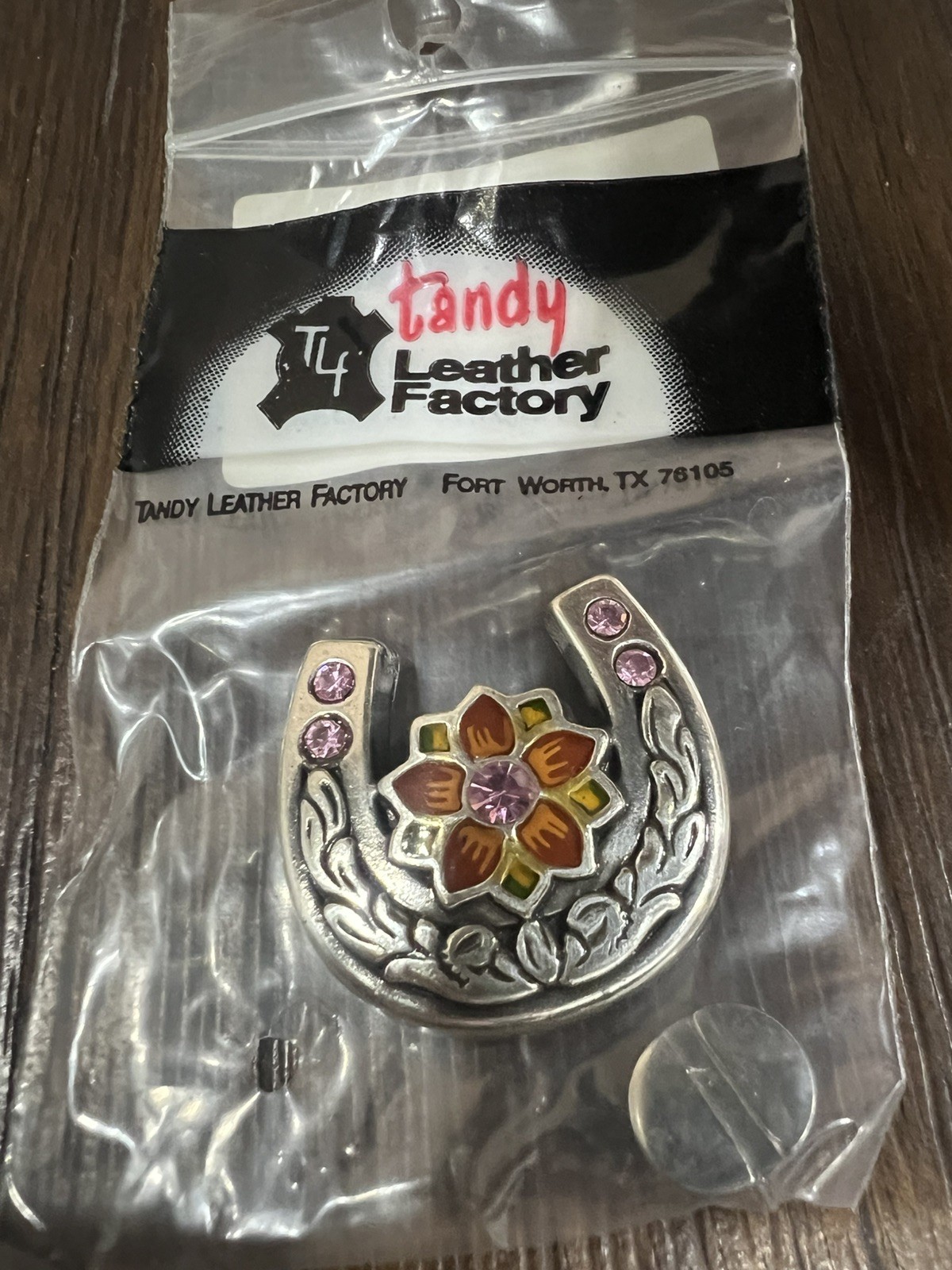 Tandy Leather milan concho horseshoe (pink) 7996-11 Rare NOS