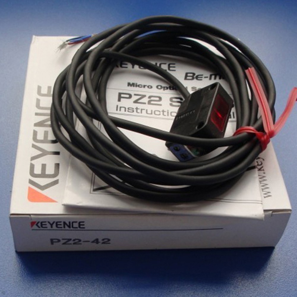 Keyence PZ2-42 Photoelectric Sensor PZ242 1PC New US Free TAX  US Free TAX