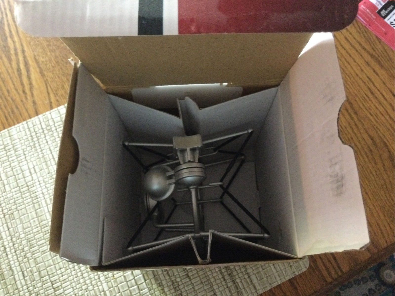 New In Box Samson SP-01 Condenser Microphone Shock Mount
