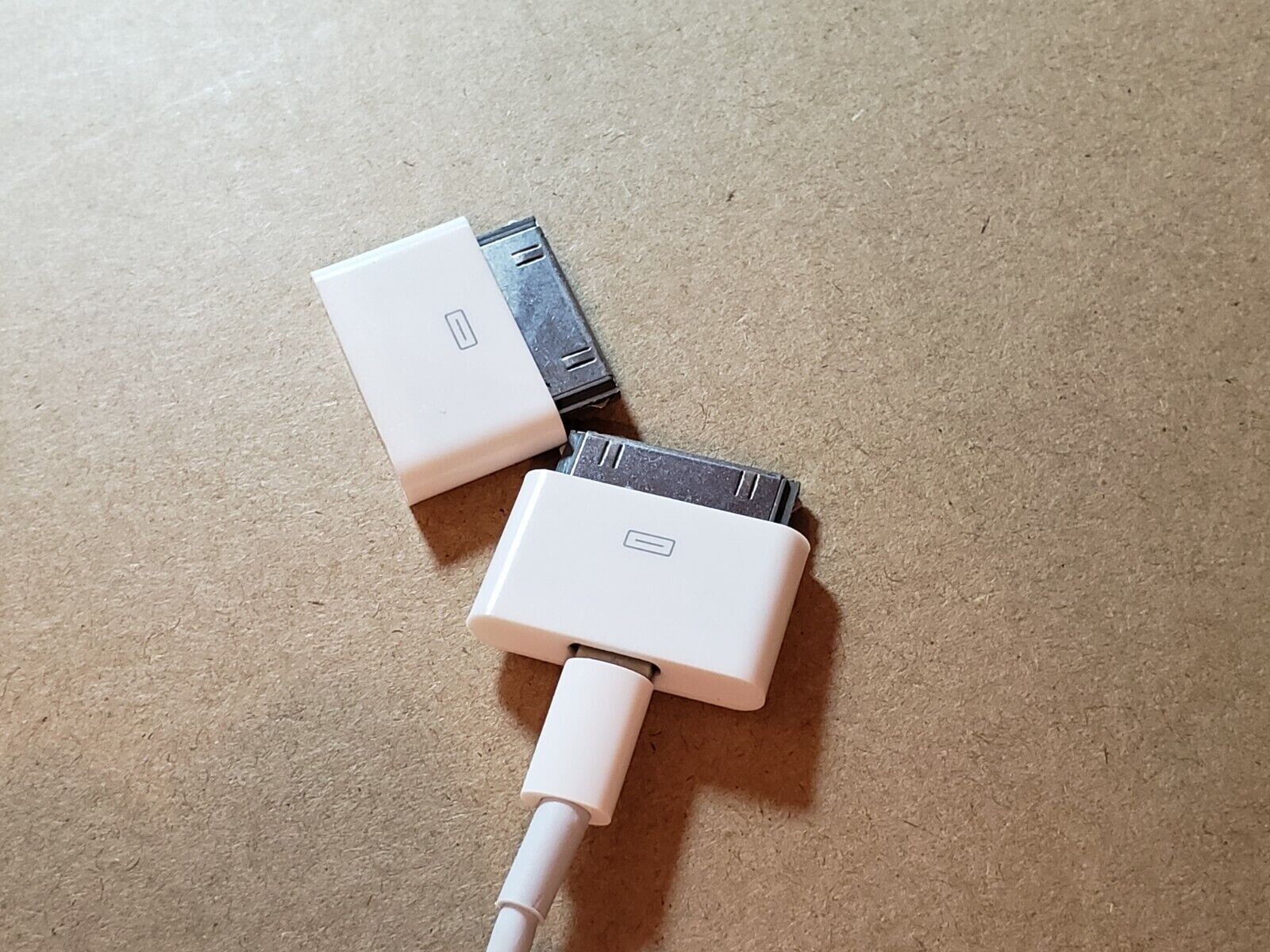 🔥lot 2 8 pin female to 30 pin male converter adapter for your old Apple device