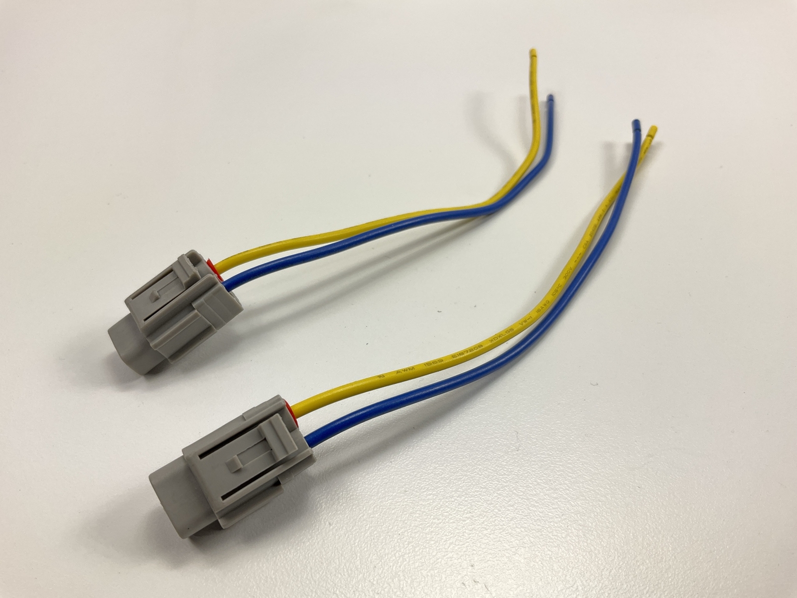 (2) NEW Aftermarket Factory Fog Light Lamp Connectors - 1999-2002 Toyota 4Runner