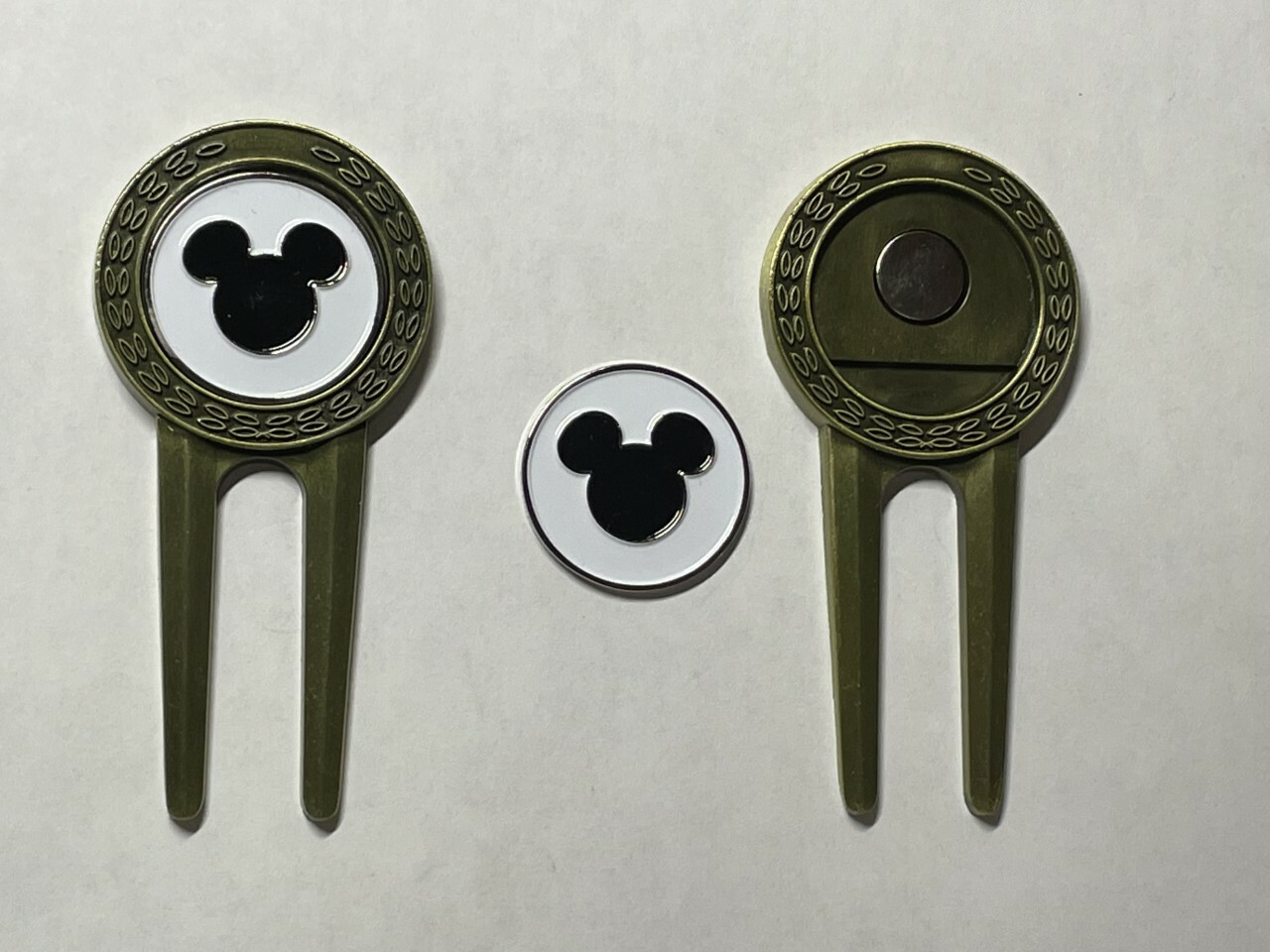 (1) Mickey Mouse Walt Disney Logo Design Golf Divot Tool & 1" Coin Golf Marker