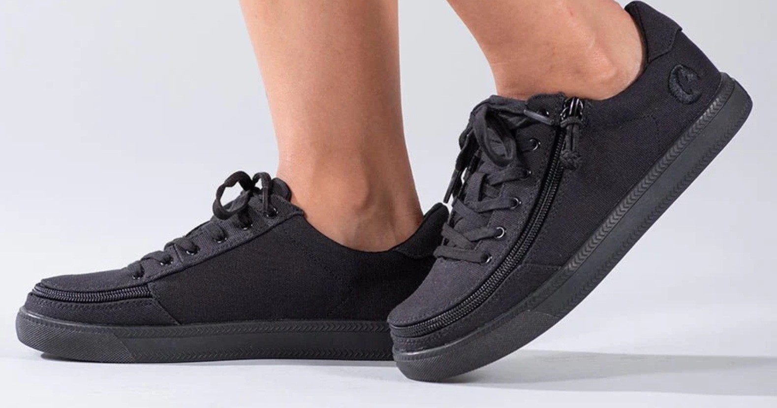 NEW Billy Footwear Women Sneaker Low Top Zip Up Black Adaptive Sz 11 M RY2517