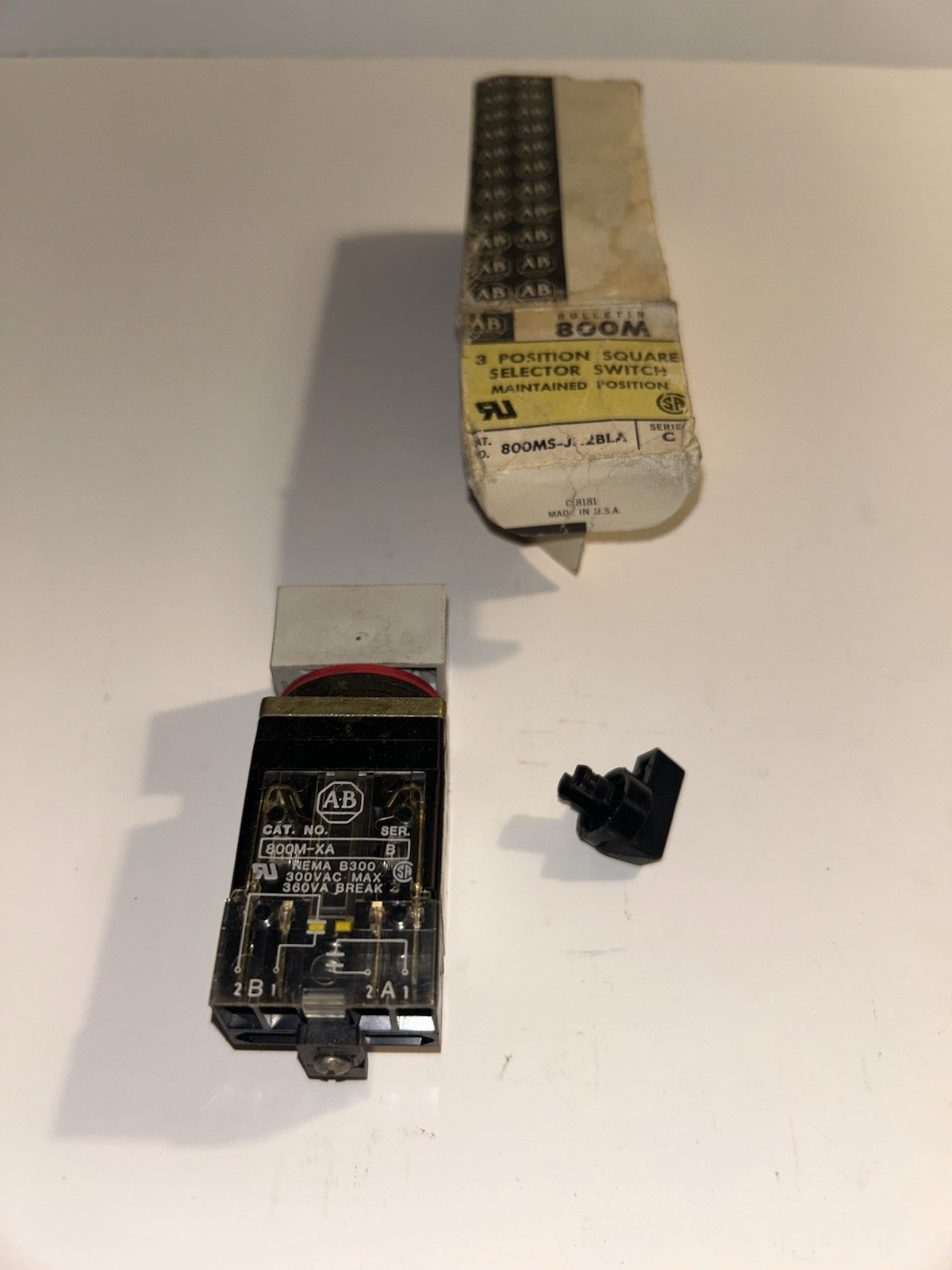 Allen Bradley 800MS-JX2B, Series A, 3 Position Selector Switch