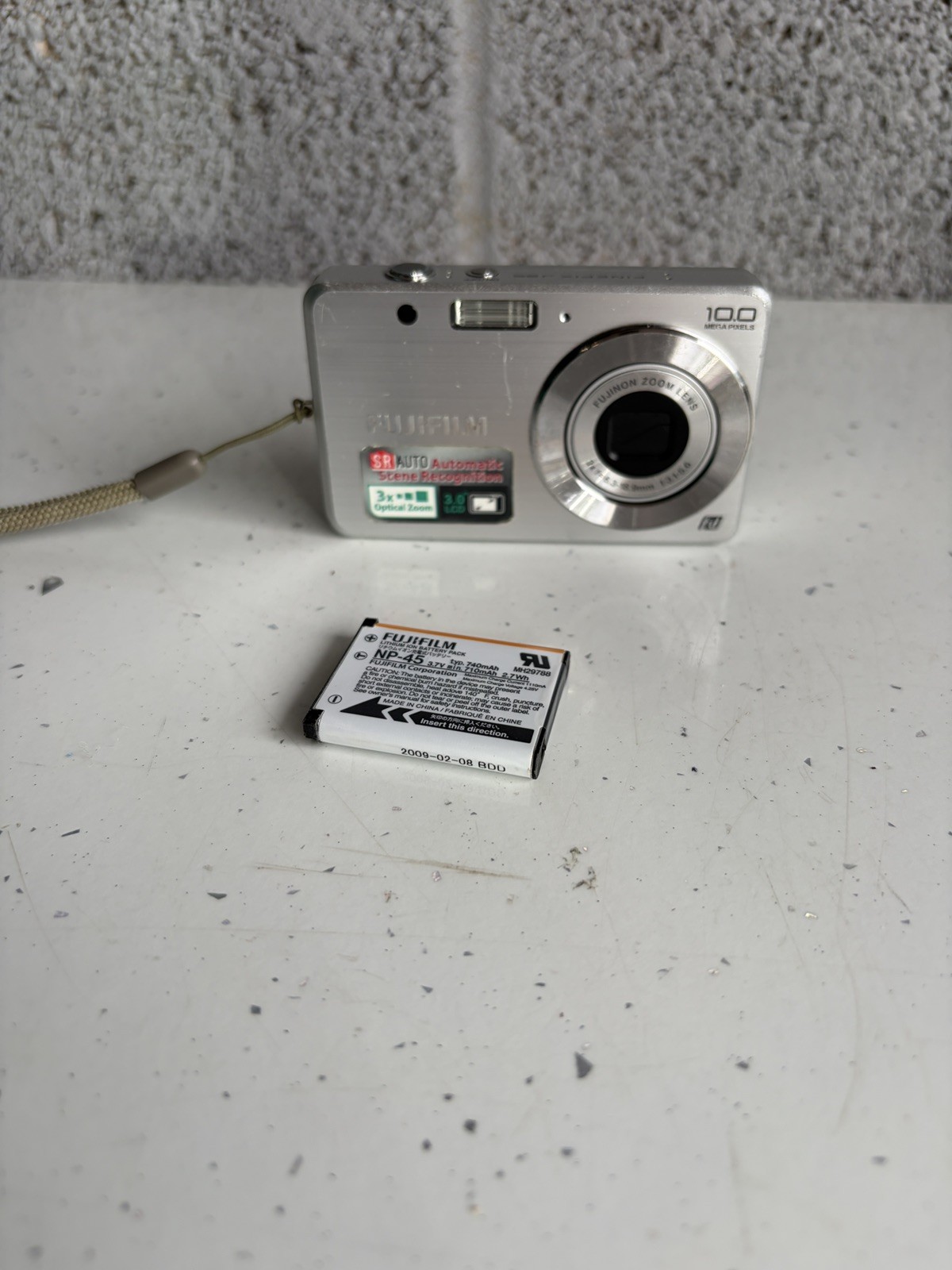 Fujifilm Digital Camera FinePix J25 10.0MP silver Tested/Working