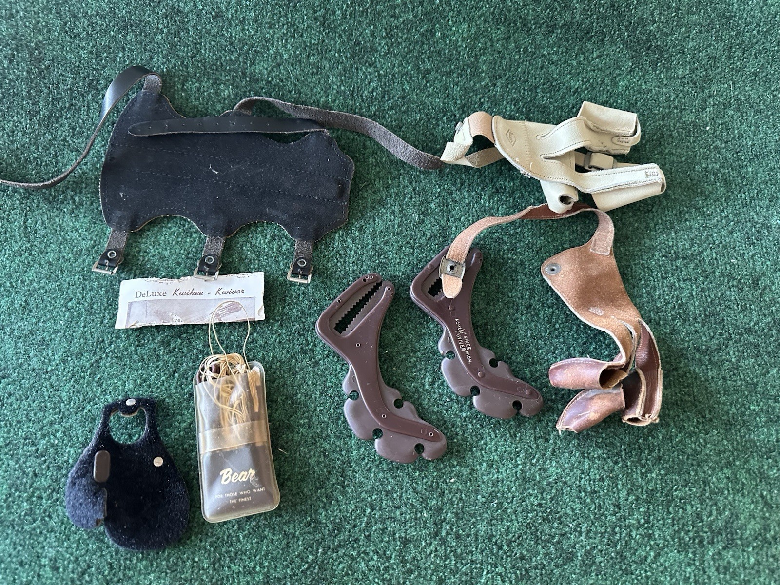 Lot of Archery - Armguard, Finger Tab, Bowstring, Shooting Glove, Kwikee Kwiver