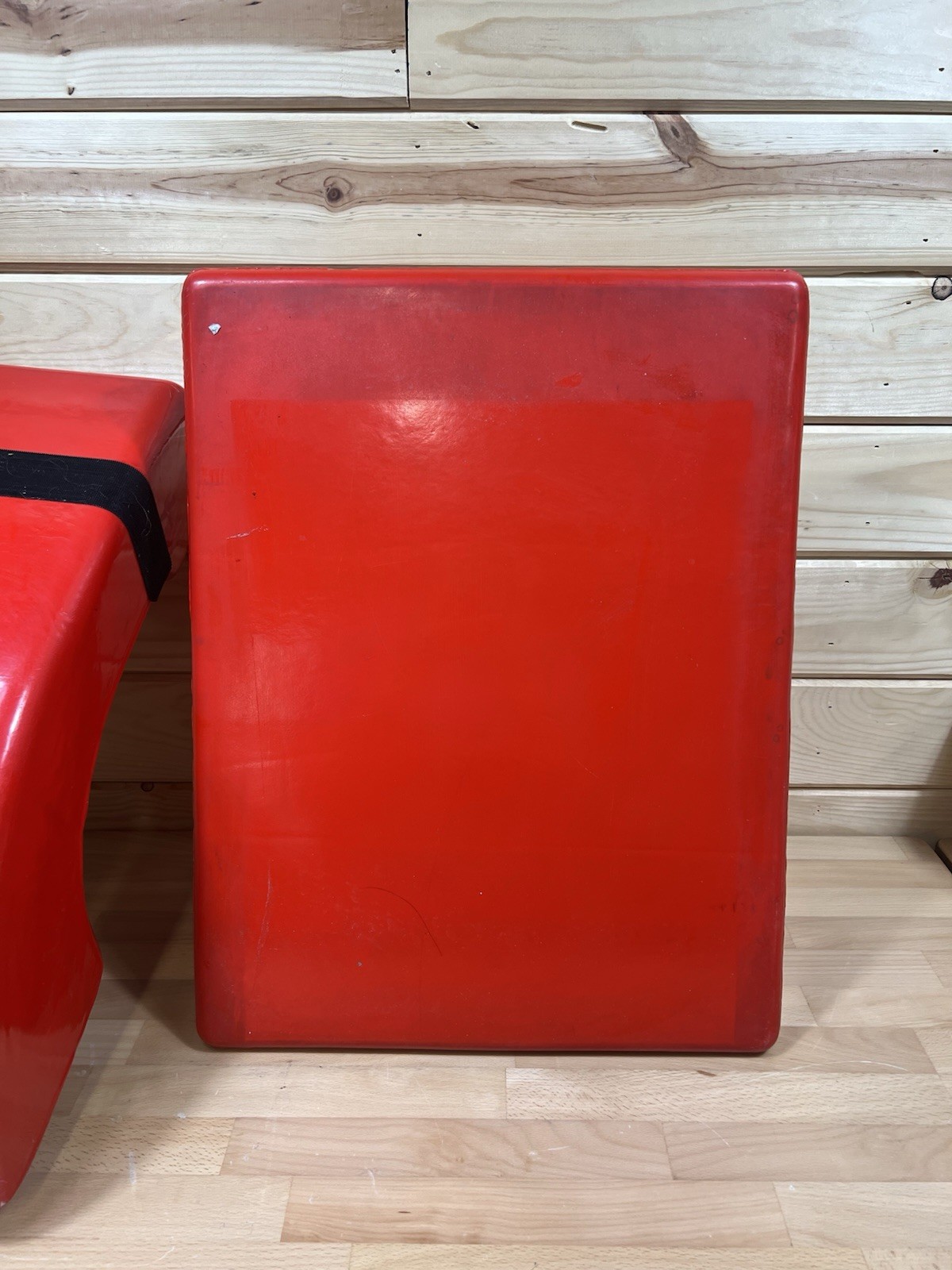 TUMBLE FORMS Feeder Seat Positioner and Tumble Forms Wedge No Belts