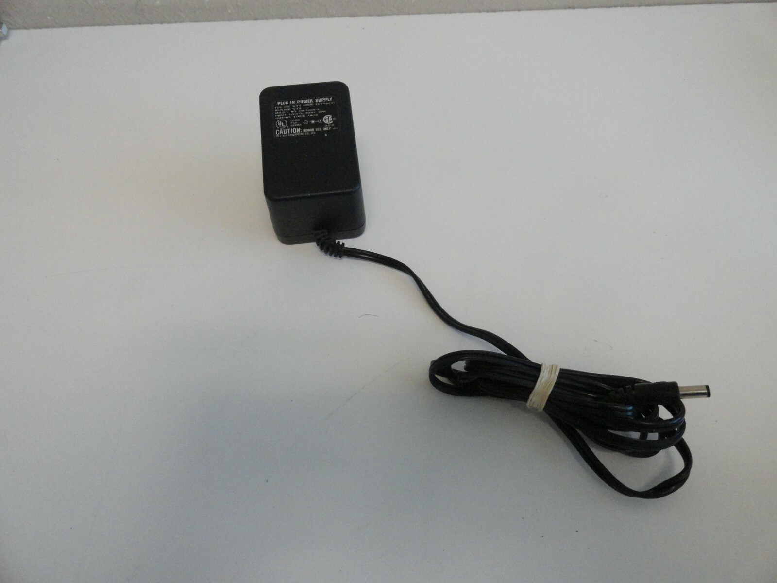 MM1: Dee Van Enterprise DV.1280-3 Power Supply Adapter