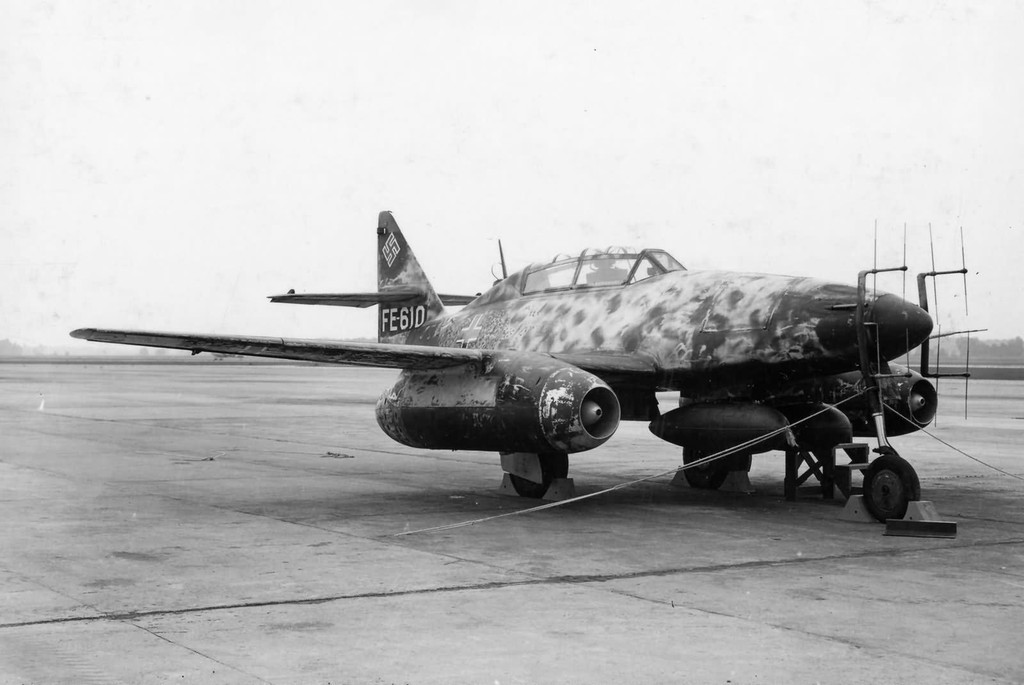 WWII B&W Photo German Luftwaffe Me262B Night Fighter World War Two  WW2/ 6014