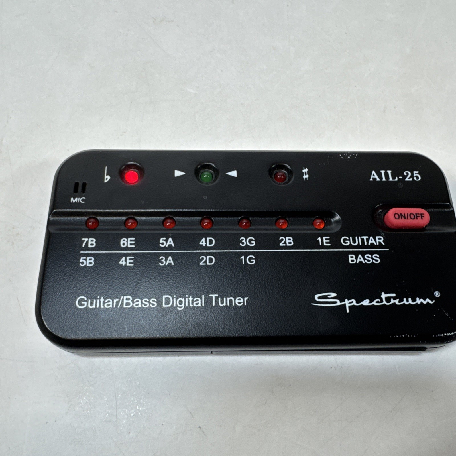 Spectrum Guitar and Bass Digital Tuner AIL-25