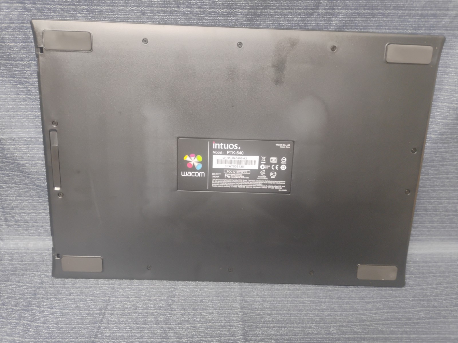 Wacom Intuos4 Medium Professional Graphics Tablet, PTK-640