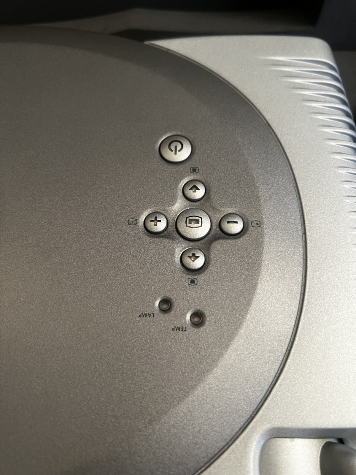 DELL DLP Front Projector 2200MP with Case and Remote