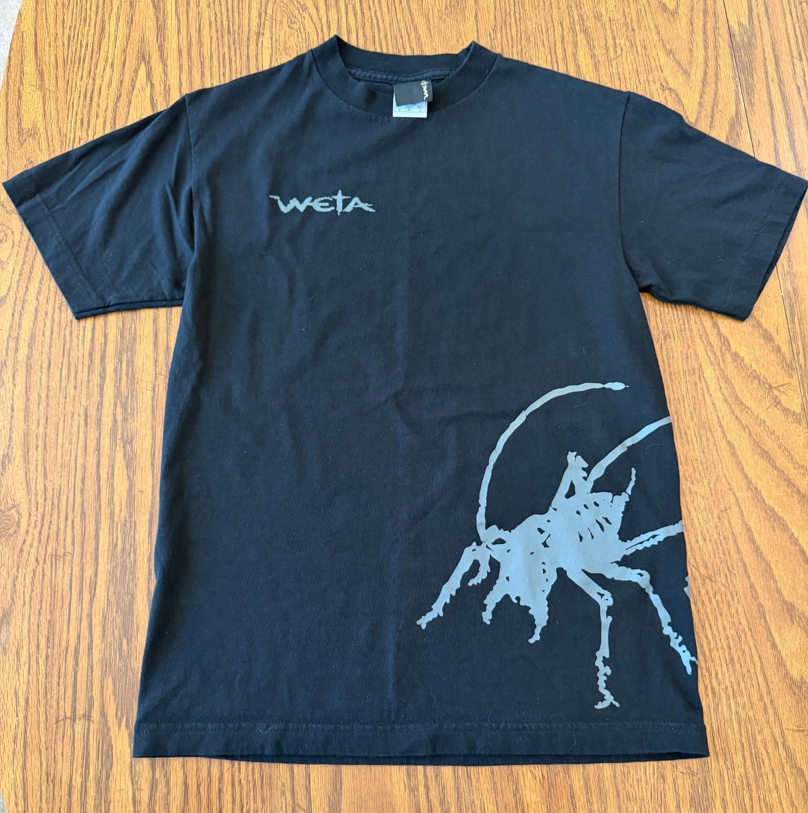 Weta workshop (Wētā Cave) New Zealand black logo unisex small t-shirt
