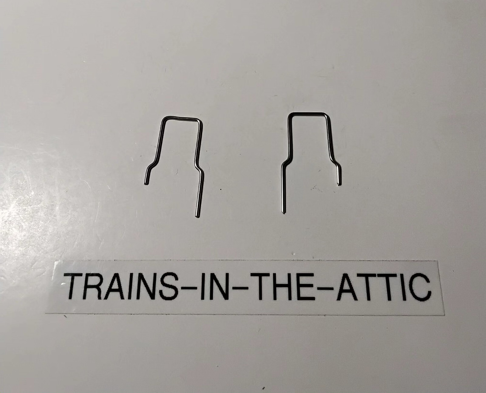 Lionel NICKEL HANDRAIL FOR 622 SWITCHER. PART 622-79. NEW PACK OF (2)