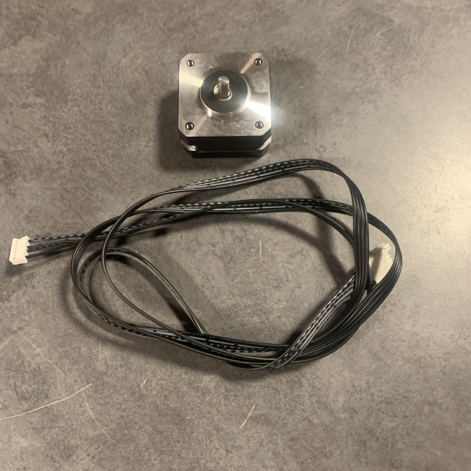 1.8° NEMA 17 Stepper Motor (LDO-42STH25-1404AC)(MSL)  1 Motor / Cable BRAND NEW