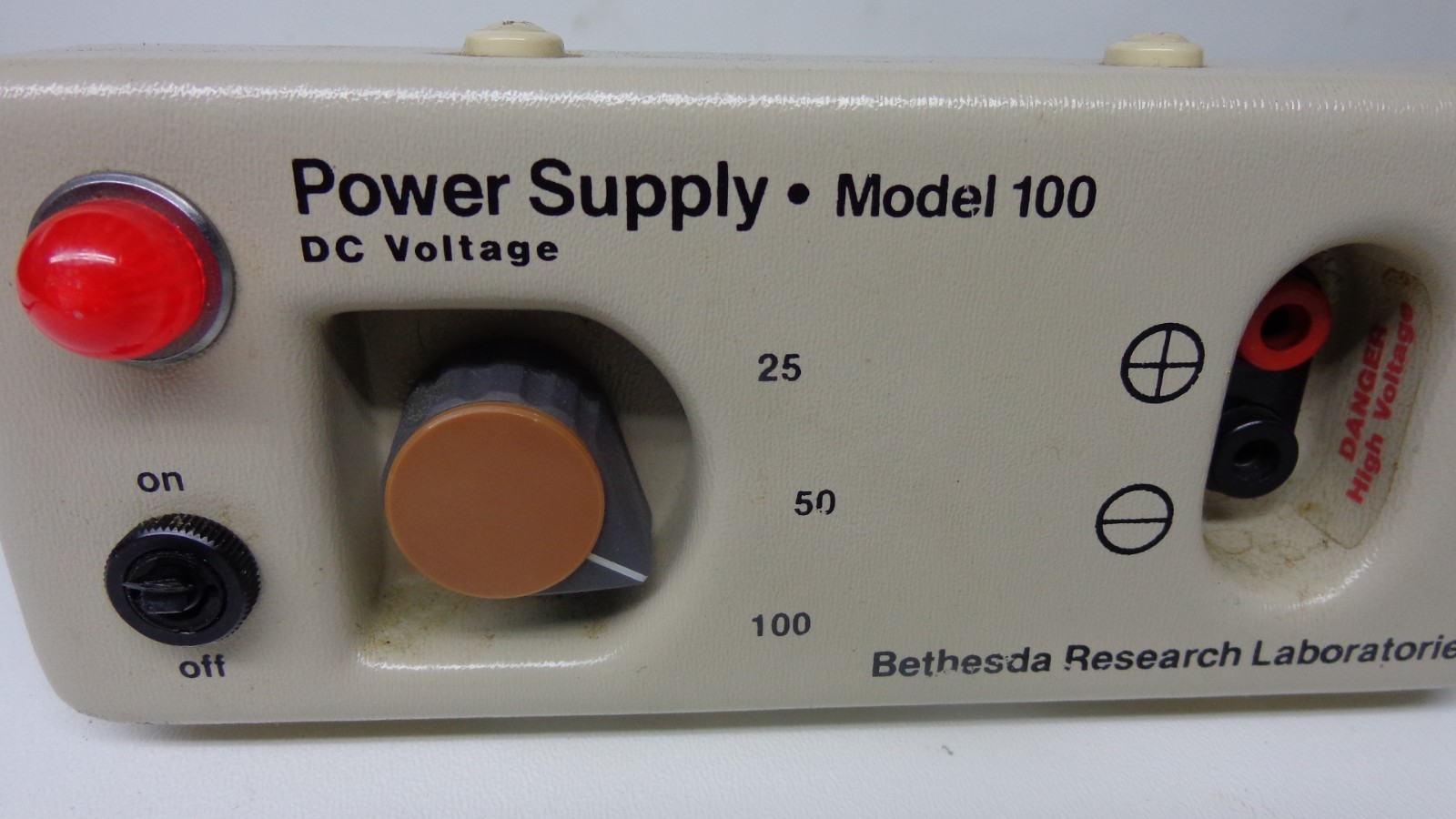 Bethesda Research Laboratories Model 100 Power Supply 1460BP PWR Switch Damaged