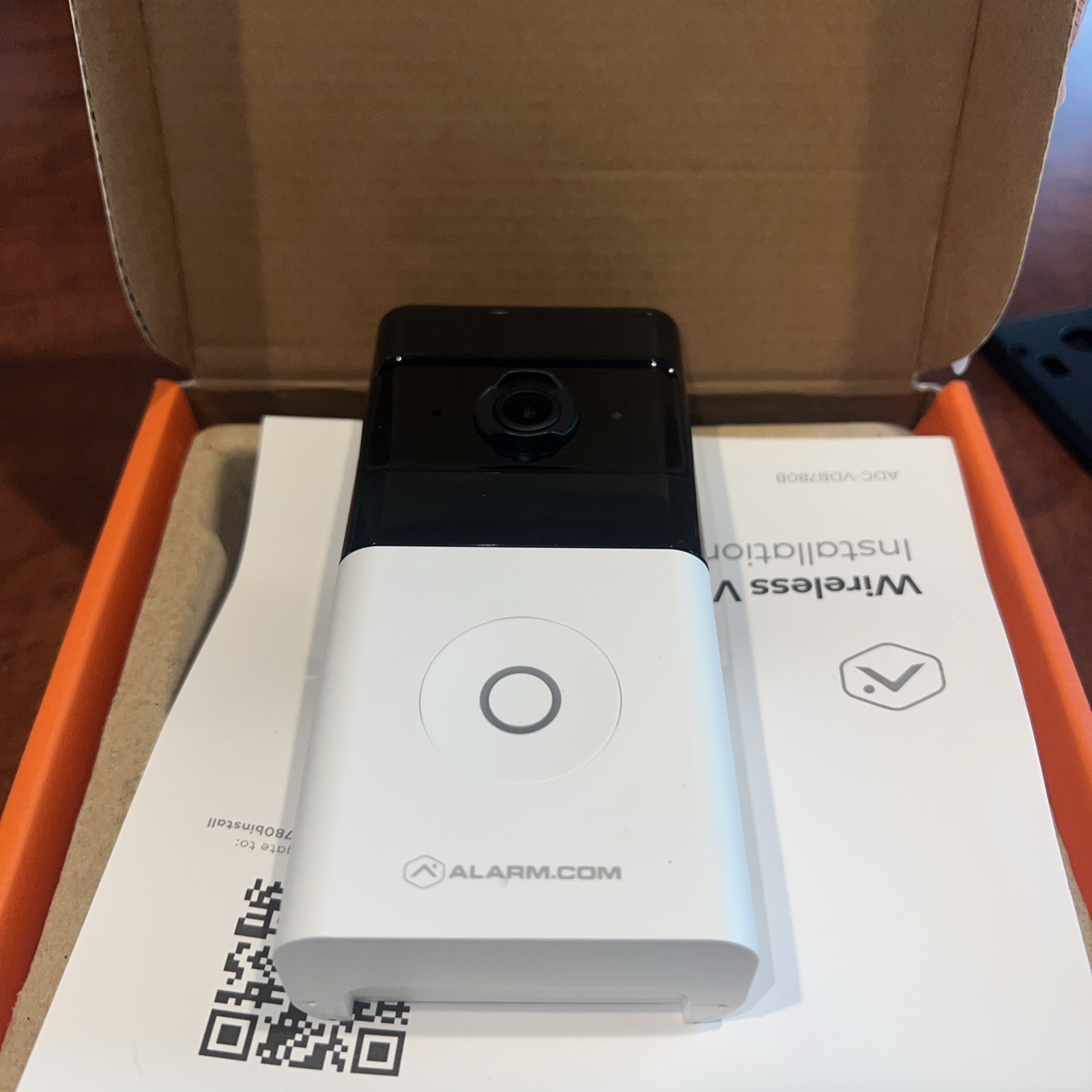 Alarm.com Smart Wireless Doorbell Chime Kit ADC-VDB780B