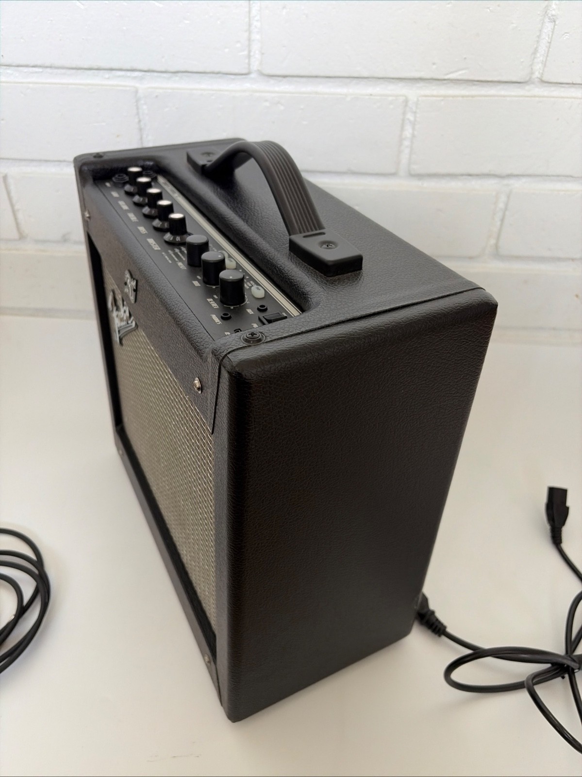 Fender Mustang 1 V.2 70W Solid State Electric Guitar Amplifier