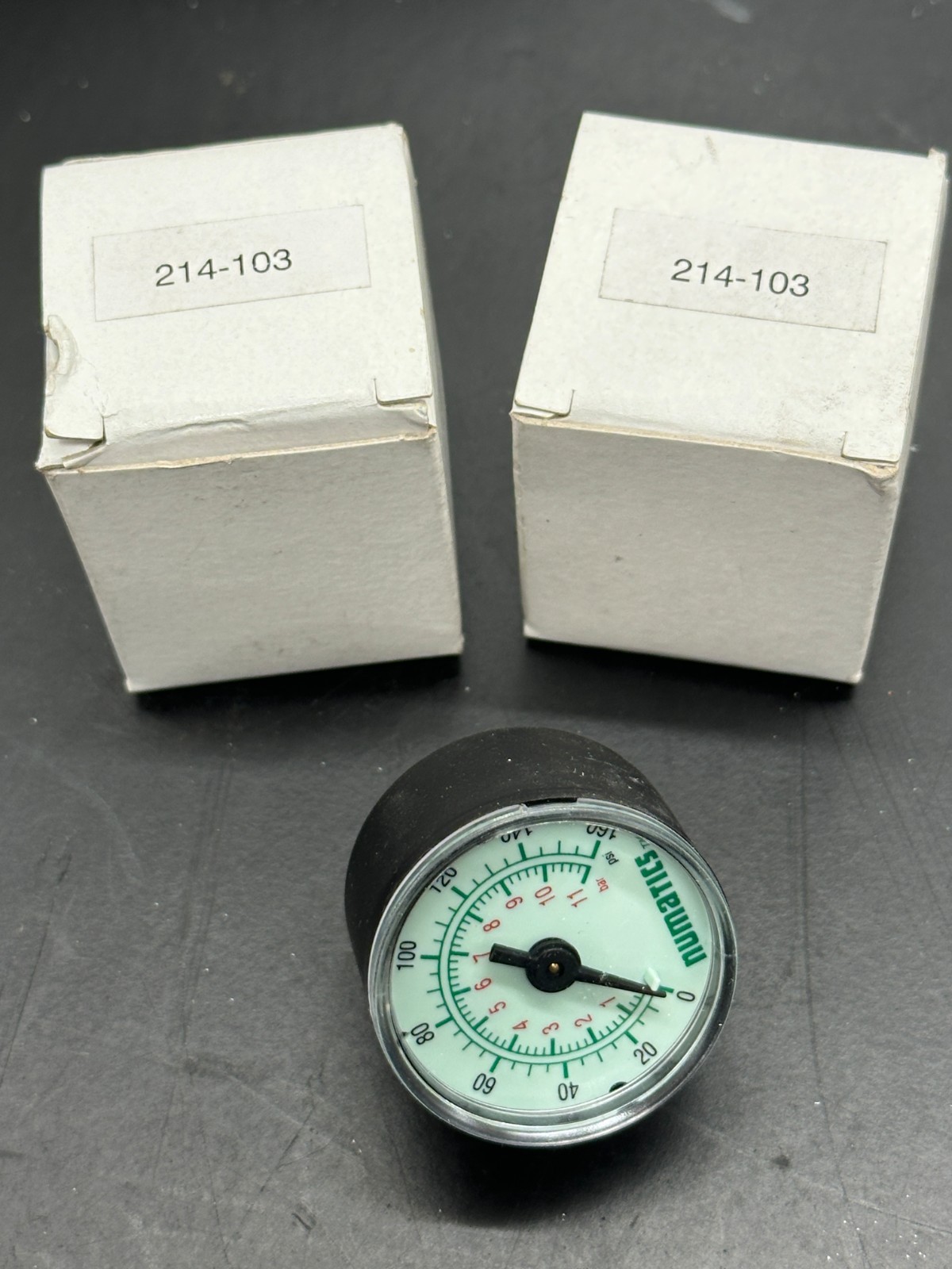 Lot of 2 NEW Numatics 214-103  GA160A  0-160 PSI Pressure Gauge