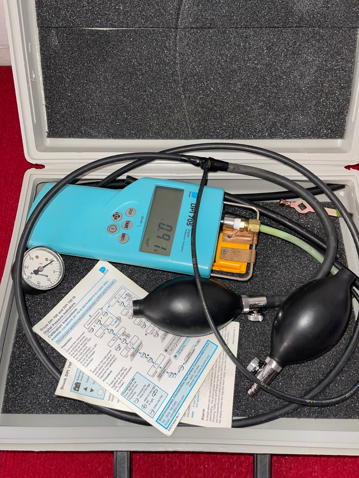 Druck DPI 705 Digital Pressure Indicator