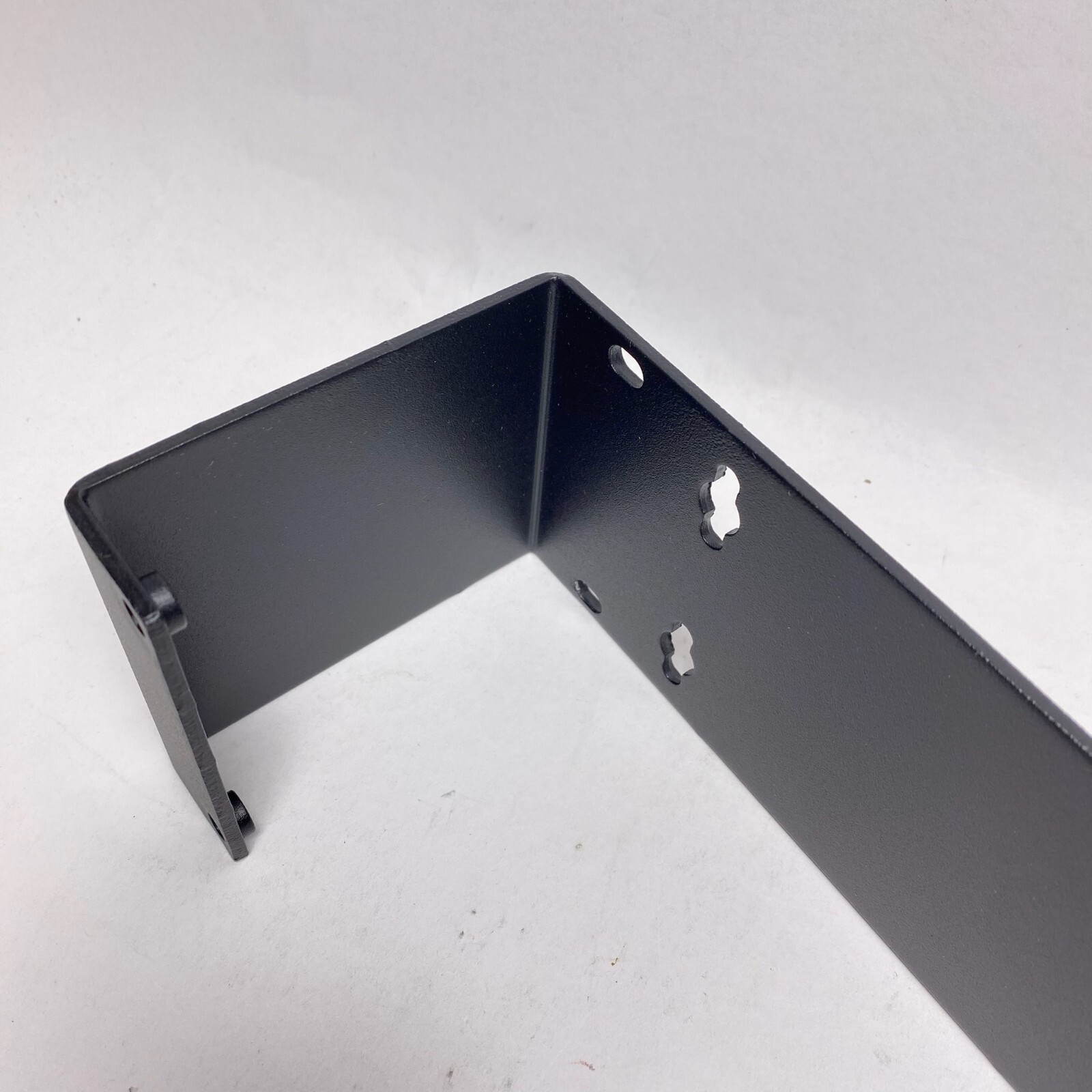 Chatsworth CPI 11521-704 Hinged Panel Mounting Bracket