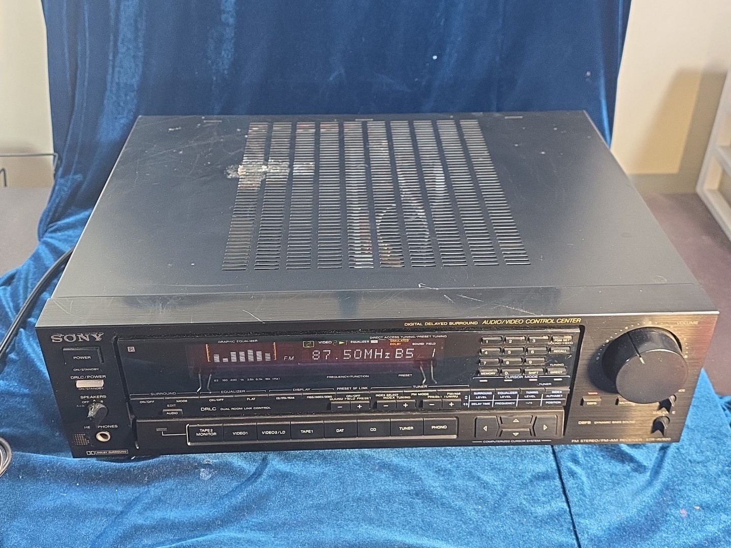Sony STR-AV920 AM/FM Stereo With Original Remote.