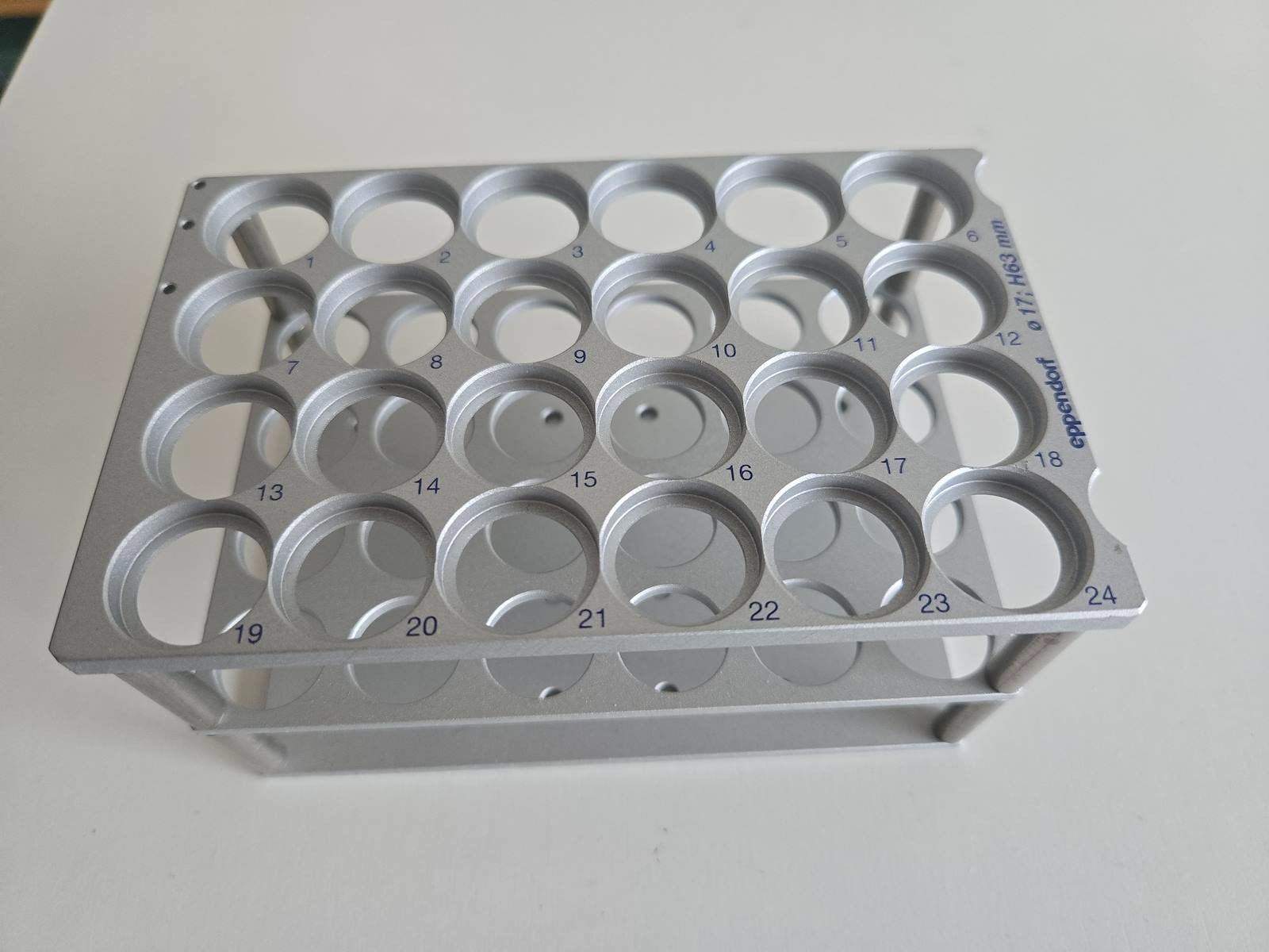 Eppendorf epMotion Tube Rack 24 × Ø17 mm H63 mm – Excellent Used Condition
