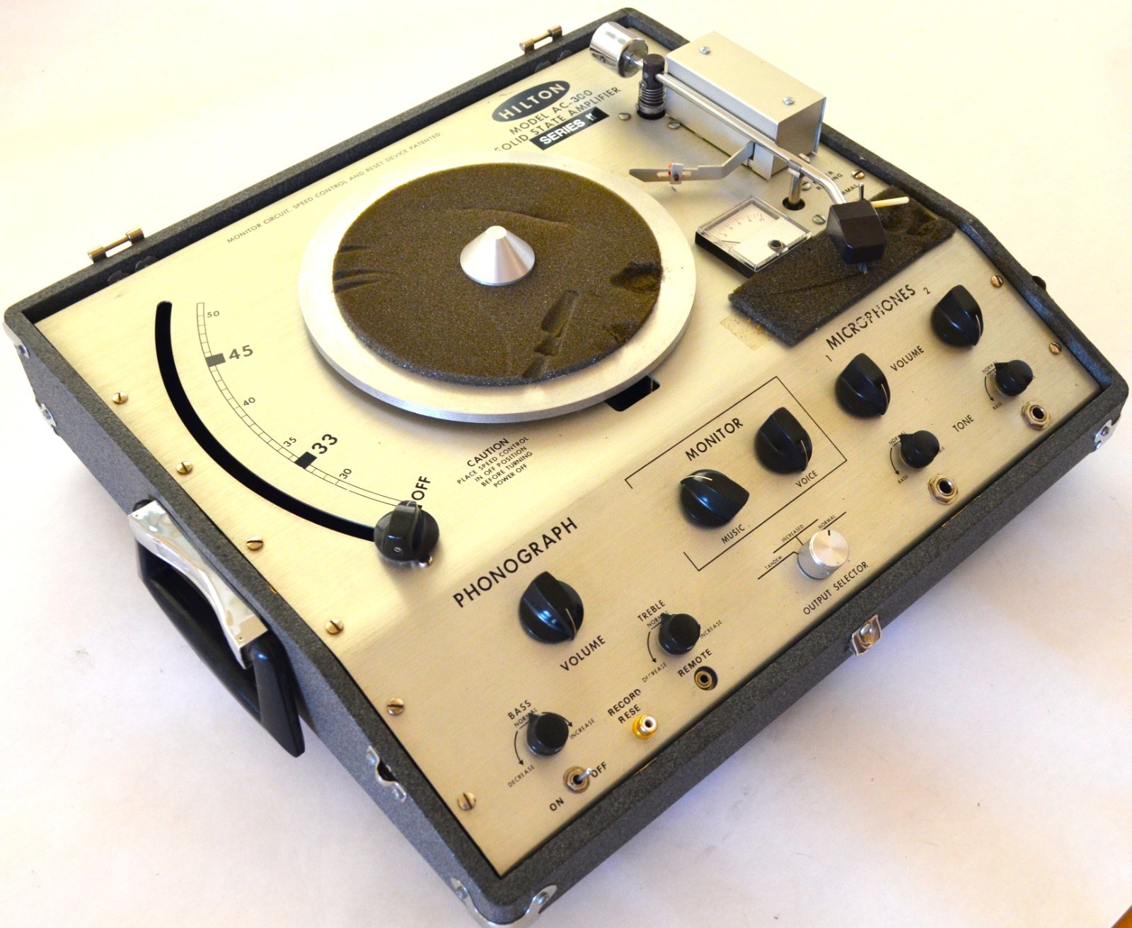 (VINTAGE) HILTON AC 300 Series 2