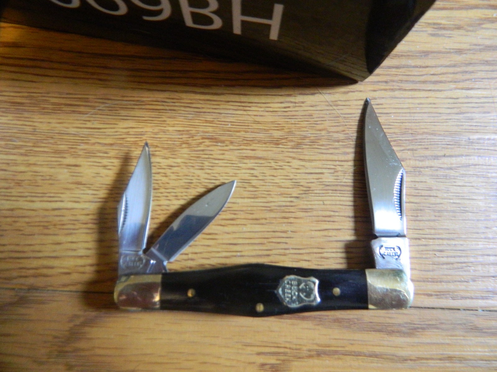 Buckcreek 3 1/2" Pocket Knife 3- Stainless Steel Blades Buffalo Horn Handle