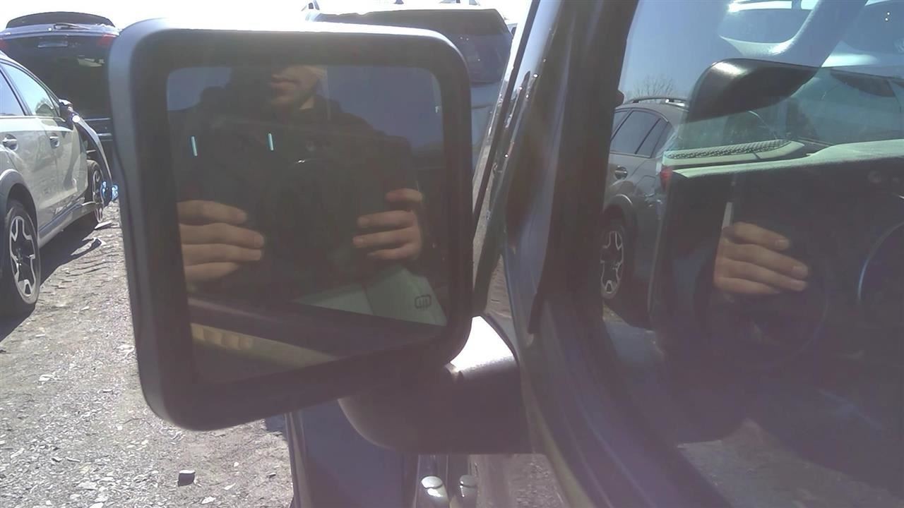 GLADIATOR 2021 Glove Box 2125827