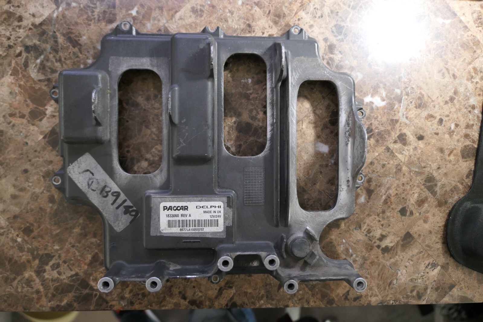 PACCAR ECM ECU Engine Computer Core 1833060 TOP PLATE ONLY AS PICTURED