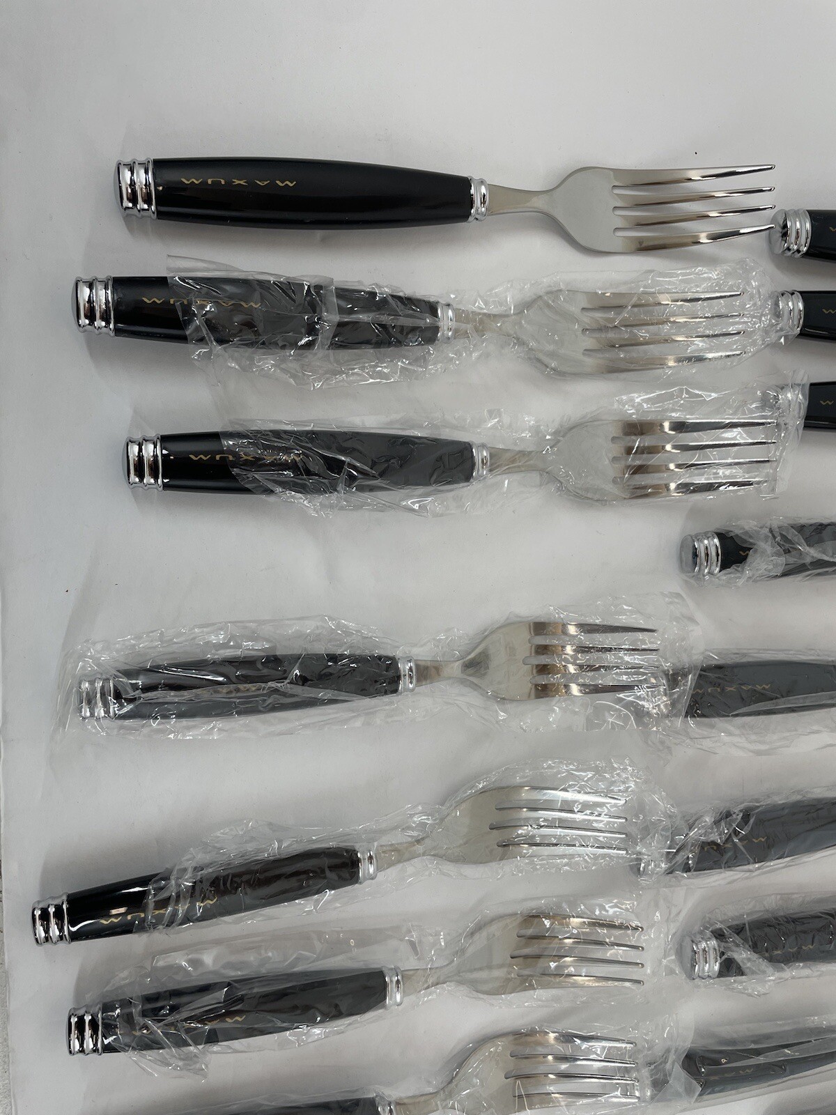 VTG 1998 Pfaltzgraff Maxum Stainless Flatware 20pc Ser Complete Open Box Black