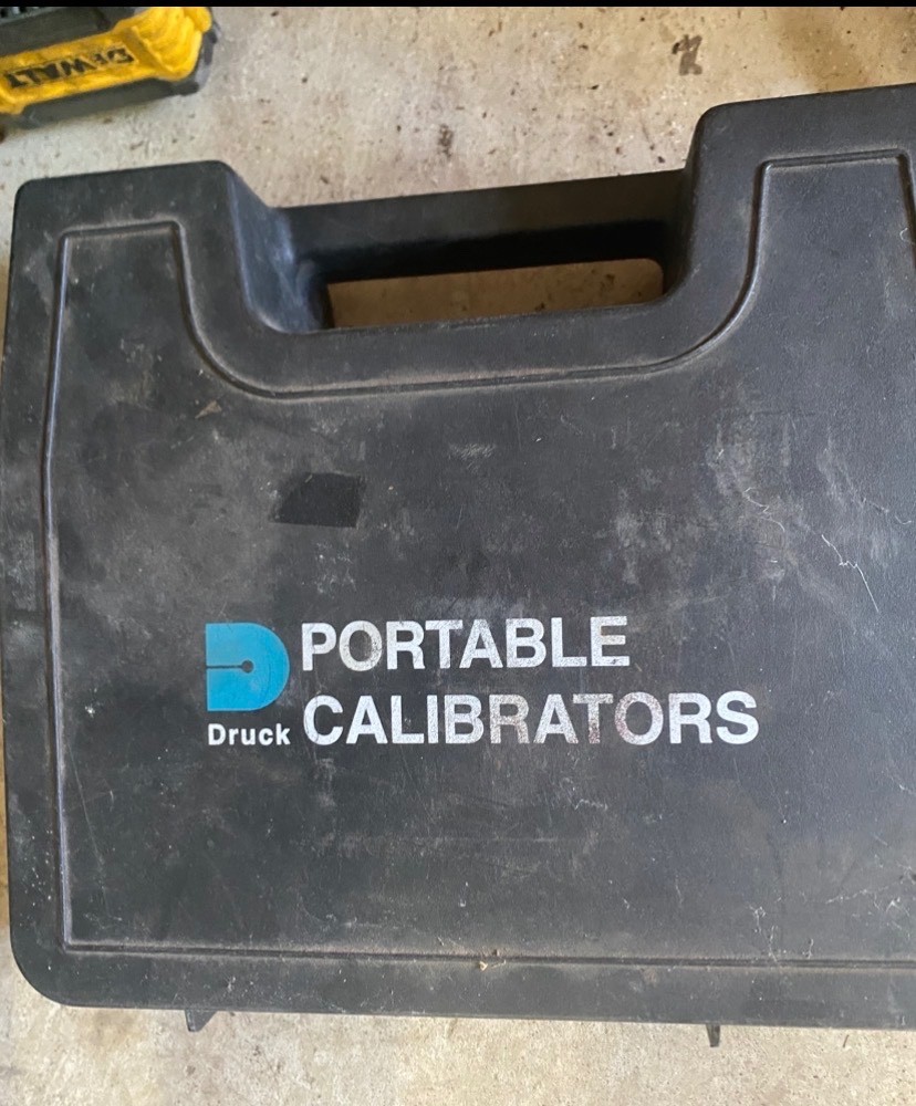druck portable calibrator, used in perfect condition, for pick up only