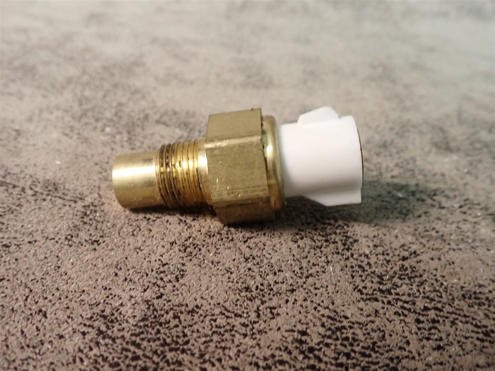 NEW Wells 1T1114 Engine Coolant Temperature Sender/Sensor (BN485)